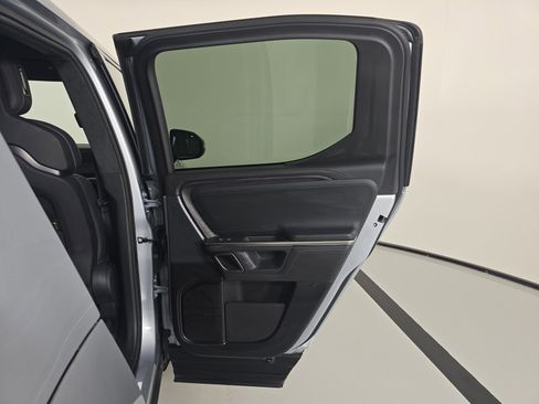 Used 2023 Rivian R1T Adventure AWD/4WD image 19