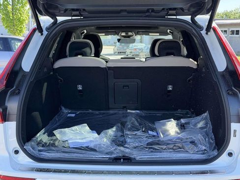 New 2026 Volvo XC60 B5 Plus w/ Protection Package Premier AWD/4WD image 13