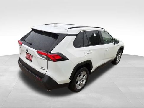 Used 2019 Toyota RAV4 XLE w/ Convenience Package AWD/4WD image 4