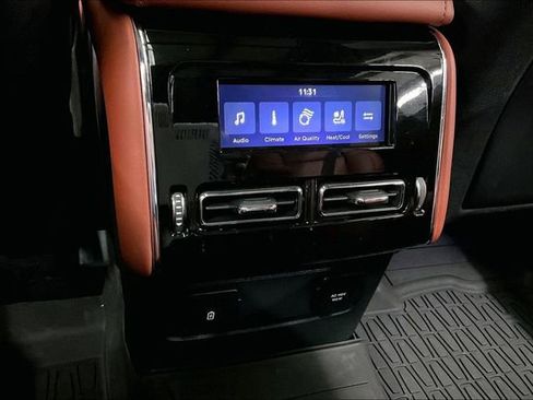 Used 2025 Lincoln Aviator Reserve w/ Luxury Package AWD/4WD image 34