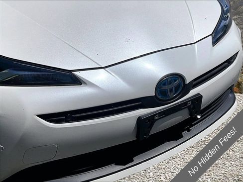 Used 2020 Toyota Prius Limited FWD image 25