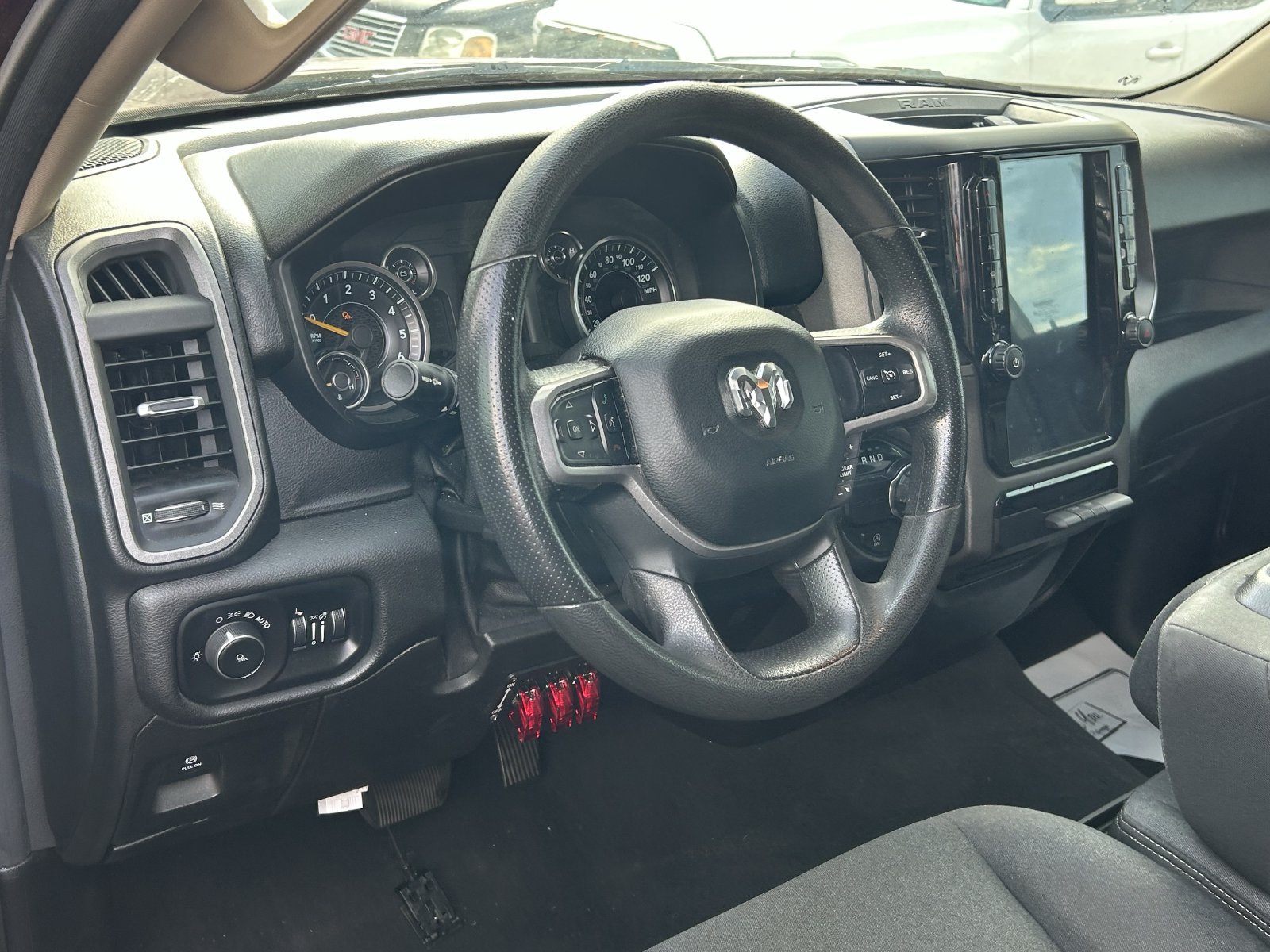 Used 2019 RAM 1500 Tradesman RWD image 11