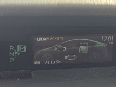 Used 2013 Toyota Prius Five image 23