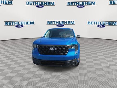 New 2025 Ford Maverick XL image 3