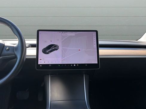 Used 2018 Tesla Model 3 Long Range AWD/4WD image 12