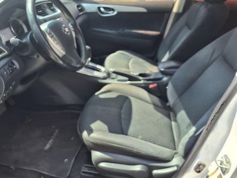 Used 2015 Nissan Sentra SR FWD image 12