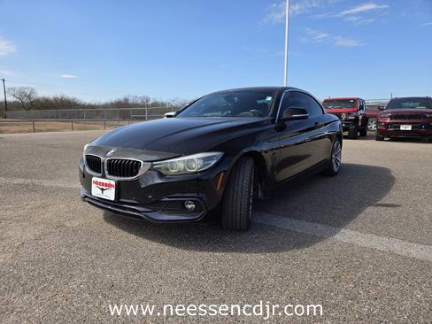 Used 2018 BMW 430i xDrive Convertible image 3