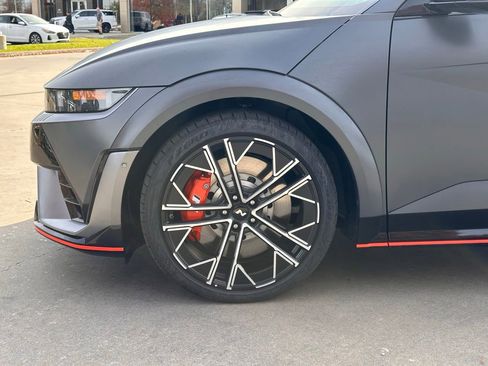 Certified 2025 Hyundai Ioniq 5 N image 6