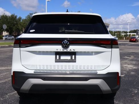 Certified 2026 Volkswagen Tiguan S FWD image 6