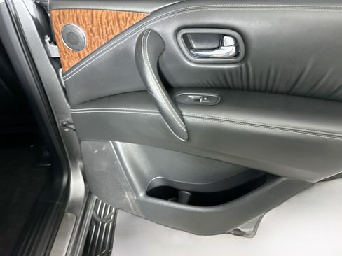 Used 2020 Nissan Armada SL w/ Premium Package image 29