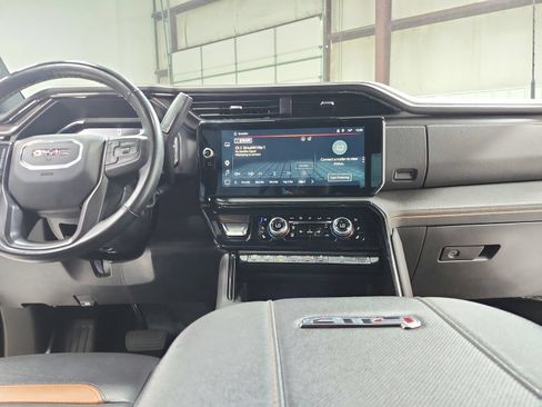 Used 2024 GMC Sierra 2500 AT4 w/ Max Trailering Package AWD/4WD image 28