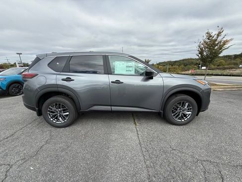 New 2026 Nissan Rogue S image 4