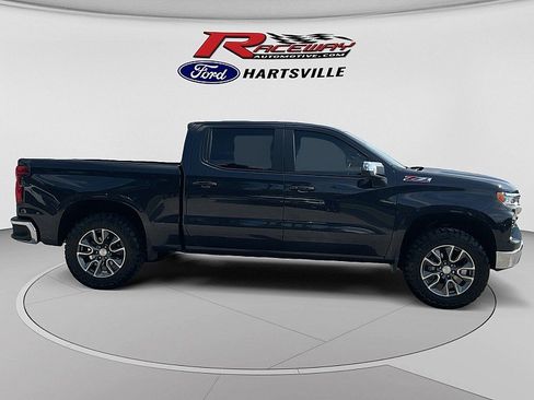 Used 2024 Chevrolet Silverado 1500 LT AWD/4WD image 5