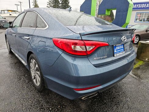 Used 2015 Hyundai Sonata Sport w/ Option Group 04 FWD image 3