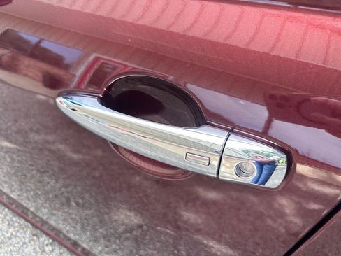 Used 2023 Nissan Altima 2.5 SV FWD image 9