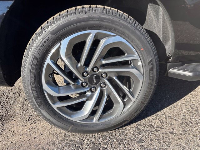 New 2026 Lincoln Navigator Premiere AWD/4WD image 11