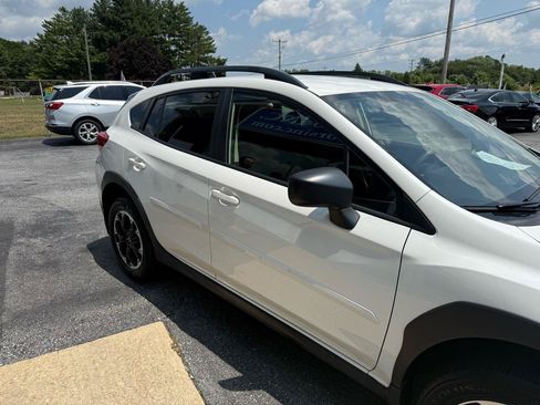 Used 2021 Subaru Crosstrek 2.0i AWD/4WD image 5