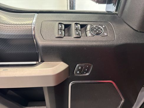 Used 2019 Ford F150 Lariat w/ Equipment Group 502A Luxury image 18