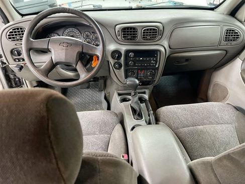 Used 2004 Chevrolet TrailBlazer LS w/ LS Preferred Equipment Group image 10