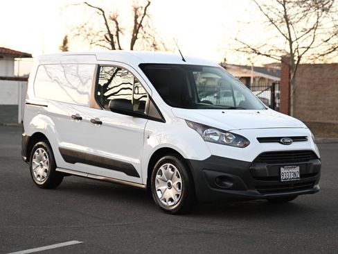 Used 2018 Ford Transit Connect XL image 1