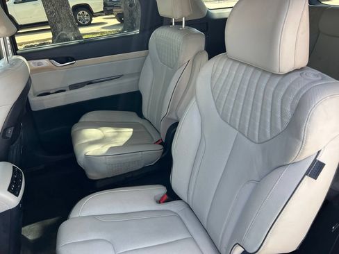 Used 2024 Hyundai Palisade Limited FWD image 24