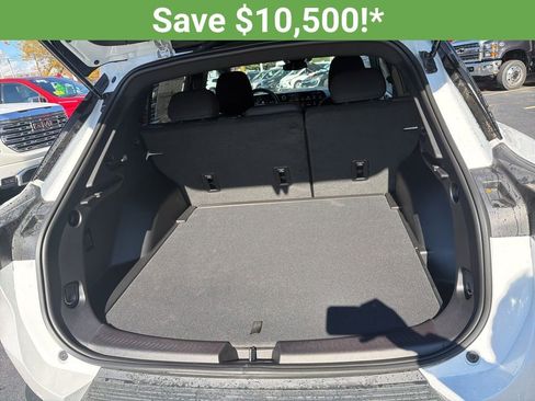 New 2026 Chevrolet Equinox EV LT image 36