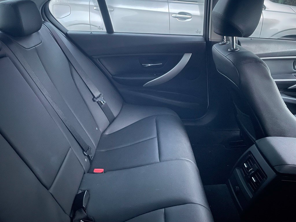Used 2012 BMW 328i Sedan RWD image 9