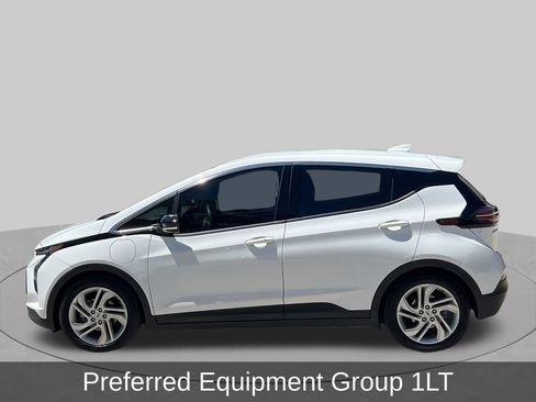 Used 2023 Chevrolet Bolt LT FWD image 2