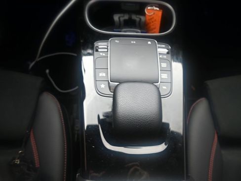 Used 2023 Mercedes-Benz CLA 250 4MATIC image 32