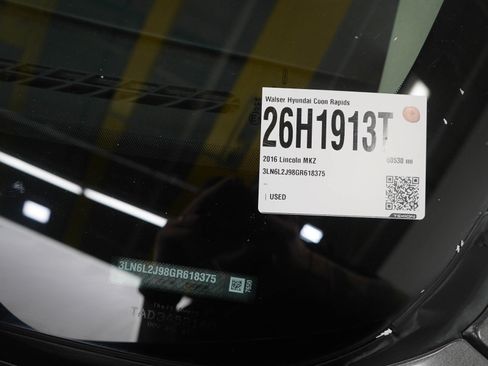 Used 2016 Lincoln MKZ AWD image 29