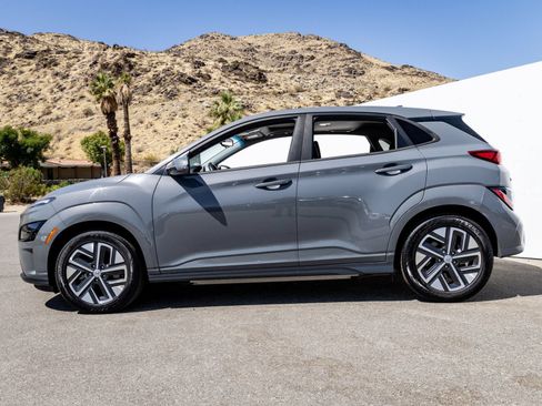 Used 2023 Hyundai Kona SEL FWD image 7