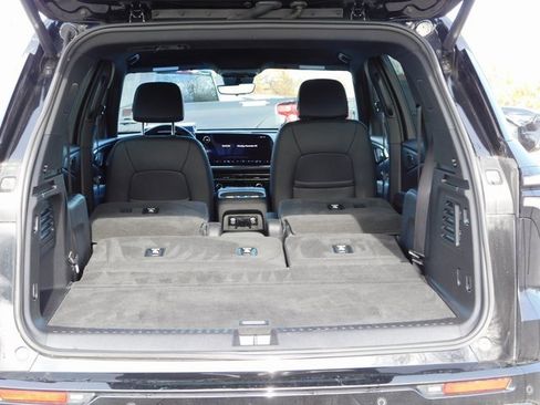 Used 2025 Chevrolet Traverse High Country w/ LPO, Floor Liner Package image 29