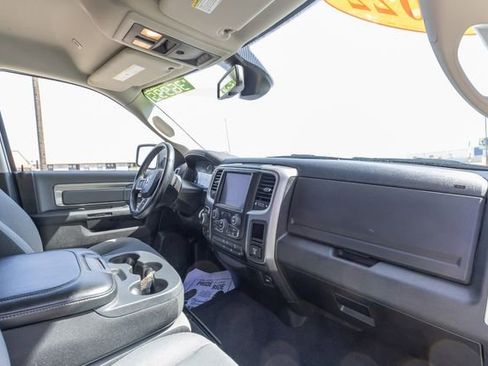 Used 2022 RAM 1500 Classic SLT w/ Electronics Convenience Group AWD/4WD image 19