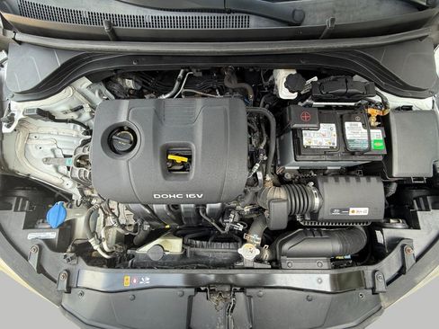 Used 2018 Hyundai Elantra Value Edition w/ Cargo Package FWD image 15