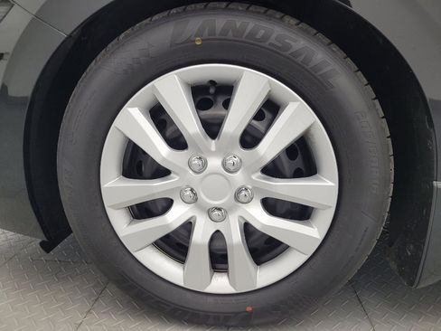 Used 2020 Nissan Sentra S FWD image 31