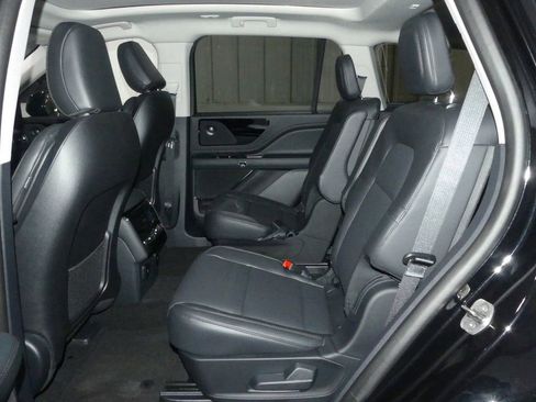 New 2025 Lincoln Aviator 2WD w/ Jet Appearance Package image 13