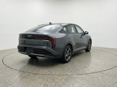Used 2025 Kia K4 LXS image 9
