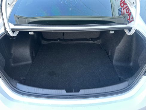 Used 2019 Chevrolet Malibu LS image 17