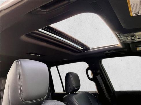 Used 2023 Lexus LX 600 4WD w/ Appearance Package image 17