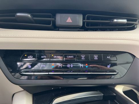 Used 2022 Buick Envision Essence w/ Safety Package image 22