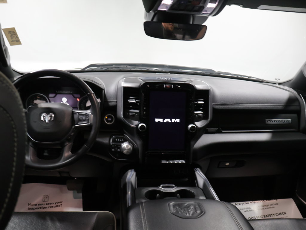 Used 2024 RAM 1500 Laramie AWD/4WD image 17