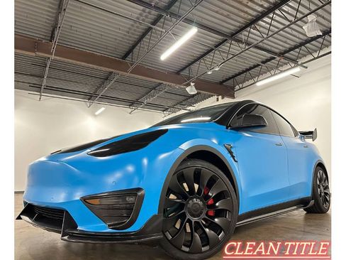 Used 2021 Tesla Model Y Performance AWD/4WD image 1