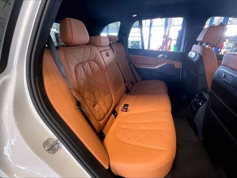 Certified 2024 BMW X5 sDrive40i w/ M Sport Package image 18