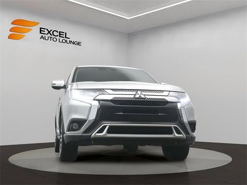 Used 2020 Mitsubishi Outlander SEL image 39