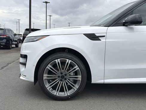 New 2026 Land Rover Range Rover Sport Dynamic SE image 9