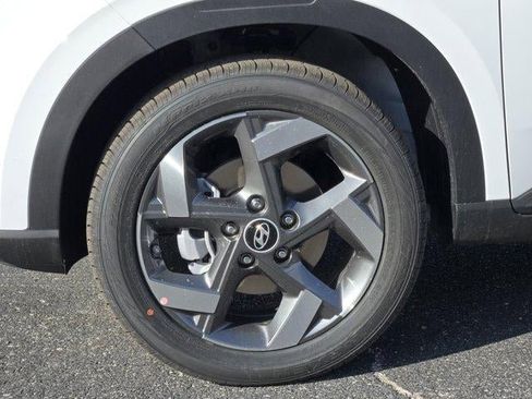 New 2026 Hyundai Venue SEL image 8