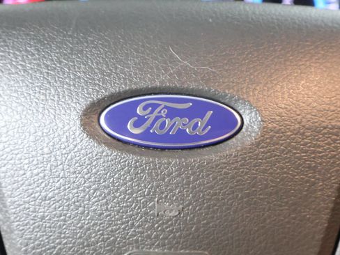 Used 2011 Ford Fusion SE FWD image 34