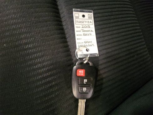 Used 2013 Toyota RAV4 XLE image 32