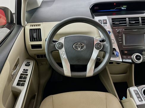 Used 2013 Toyota Prius V Three image 17