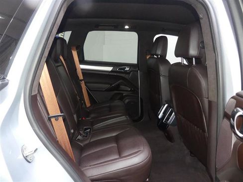 Used 2017 Porsche Cayenne GTS image 29